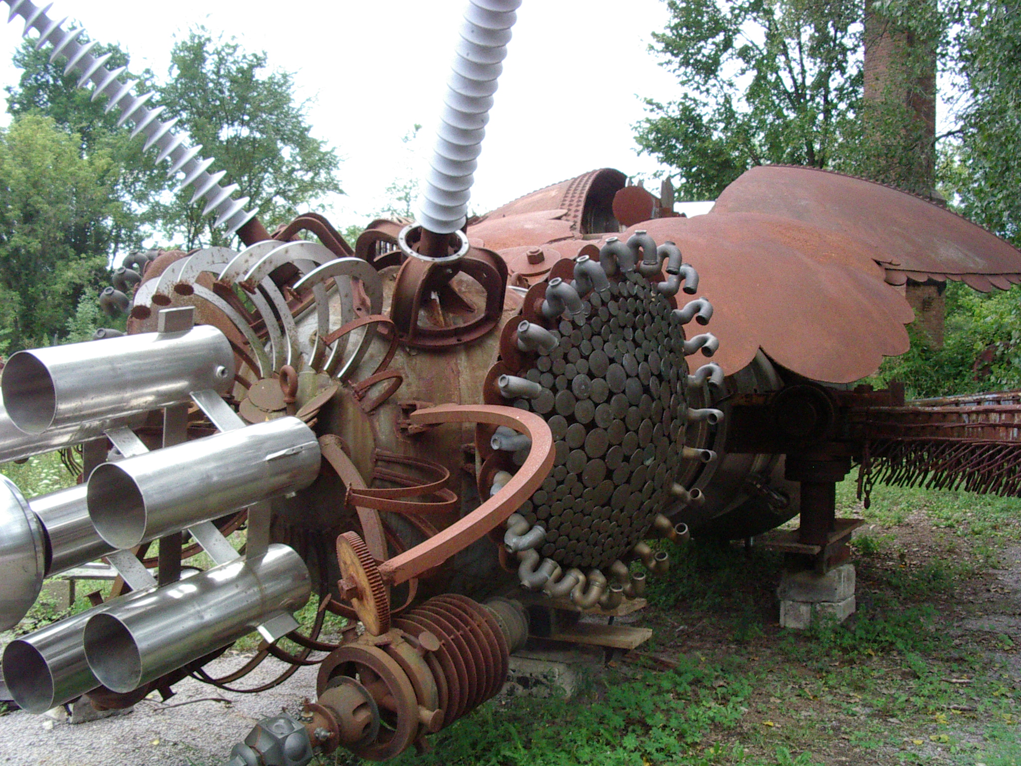 Forevertron spider