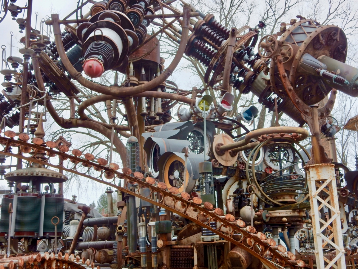 Forevertron Steampunk Spaceship