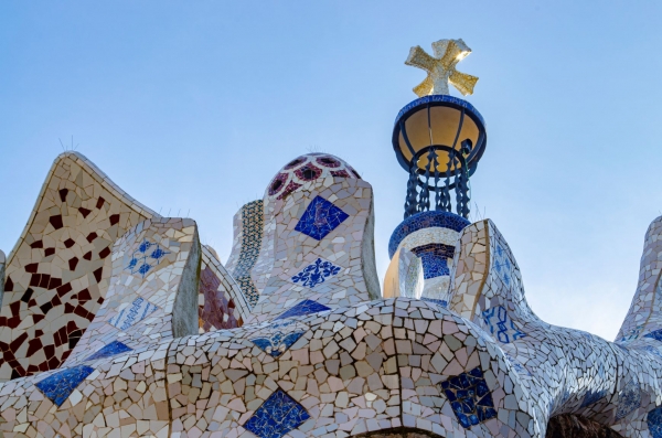  Antoni Gaudí