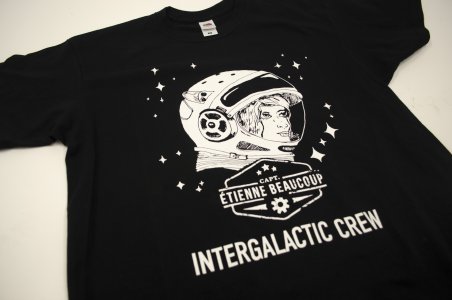 MENT-SHIRT INTERGALACTIC CREW